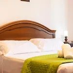 Dimora Pietranna - Luxury With Swimming Pool Li Valcaggi