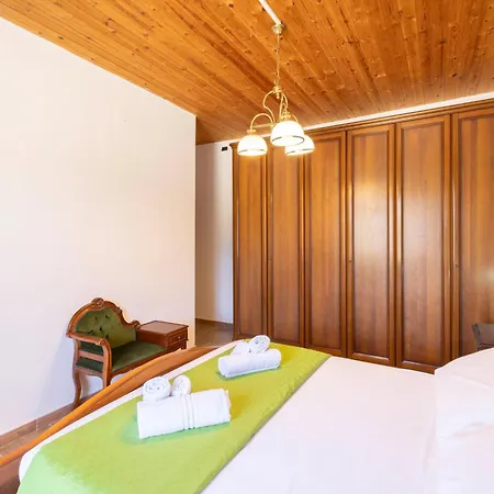Dimora Pietranna - Luxury With Swimming Pool Апартаменты