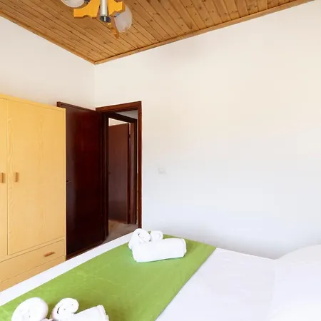 Апартаменты Dimora Pietranna - Luxury With Swimming Pool Li Valcaggi