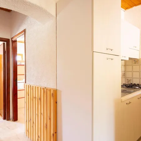 Апартаменты Dimora Pietranna - Luxury With Swimming Pool Li Valcaggi