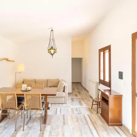 Апартаменты Dimora Pietranna - Luxury With Swimming Pool Li Valcaggi